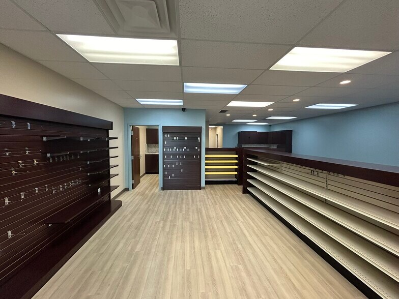 More Photos Of 96 Integrity Dr, Hebron Medical For Lease