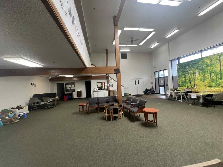 More Photos Of 256 24th St, Ogden Freestanding For Lease