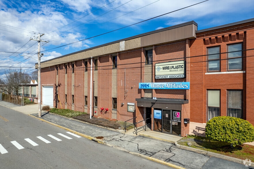 More Photos Of 95 Grand Ave, Pawtucket Manufacturing For Lease