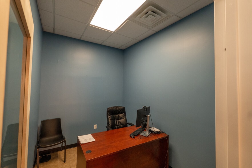 More Photos Of 24 Main St, Toms River Bank For Lease