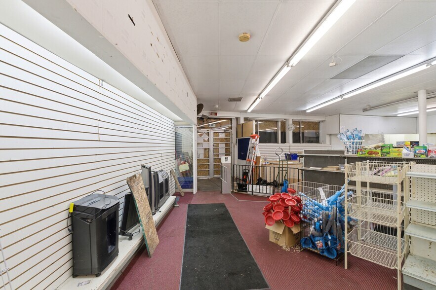 More Photos Of 1081-1087 Mt Vernon ave, Columbus Flex For Sale