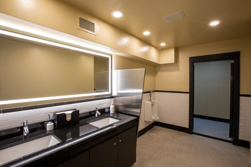 More Photos Of 1312 S Wabash Ave, Chicago Apartments For Lease
