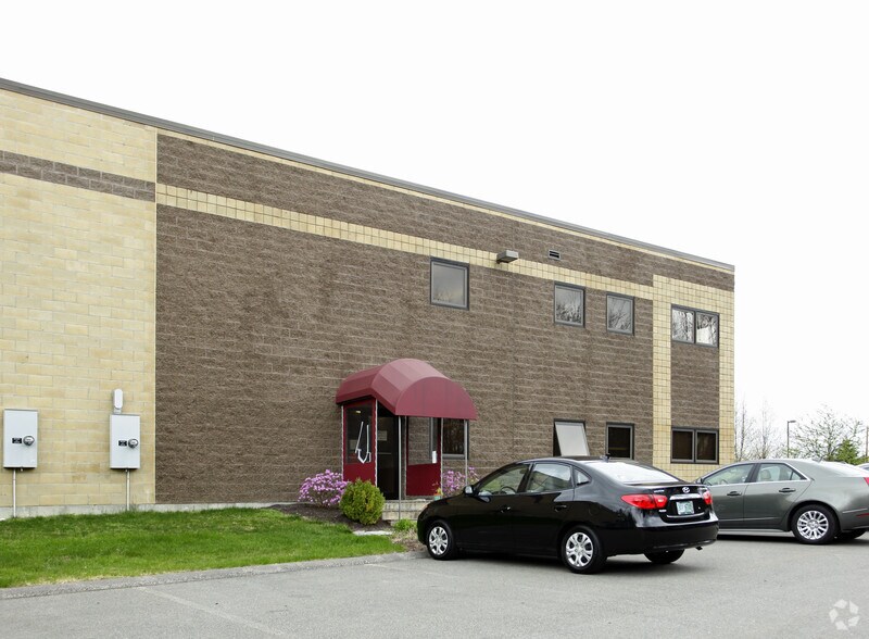 More Photos Of 18 Tsienneto Rd, Derry Industrial For Sale