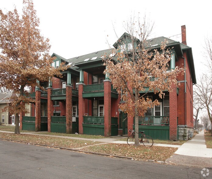 Primary Photo Of 732 Marshall Ave, Saint Paul Apartments For Sale