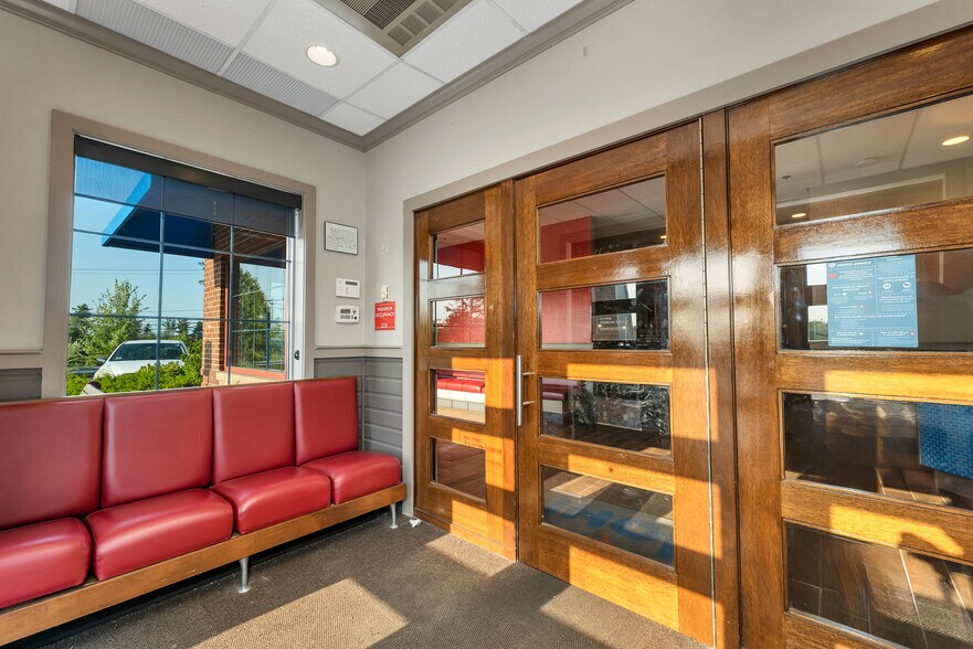 More Photos Of 224 S River Rd, Bedford General Retail For Sale