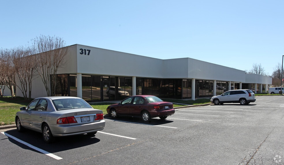 Primary Photo Of 317 Westgate Dr, Greensboro Showroom For Lease
