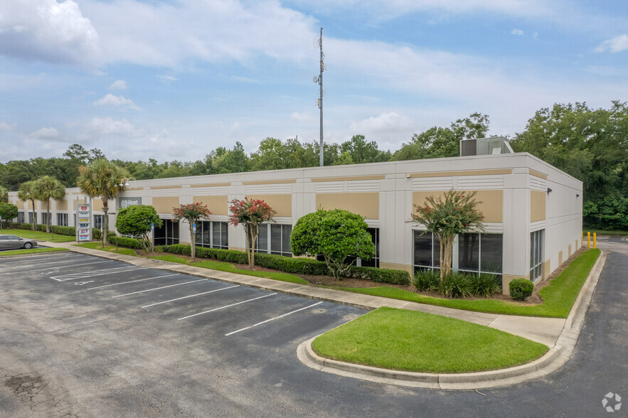 Primary Photo Of 8000 Belfort Pky, Jacksonville Flex For Lease