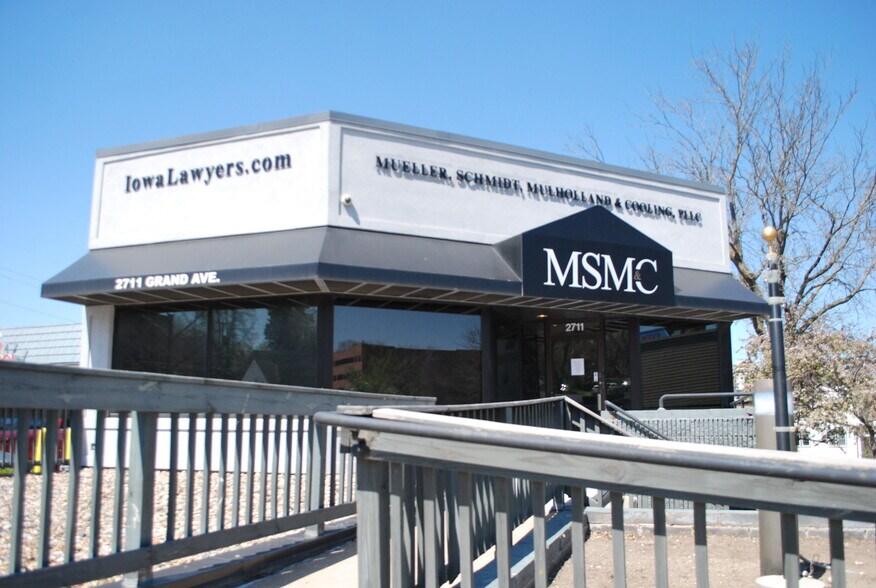 Primary Photo Of 2711 Grand Ave, Des Moines Office For Lease