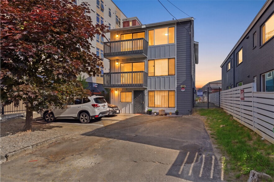 Primary Photo Of 4526 S Henderson St, Seattle Apartments For Sale