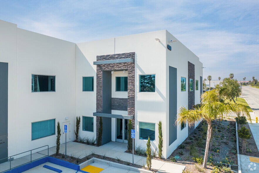 More Photos Of 4180 N Hallmark Pky, San Bernardino Industrial For Lease