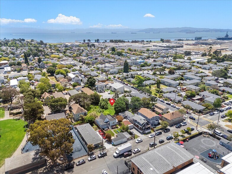 More Photos Of 310 Spruce St, Alameda Land For Sale
