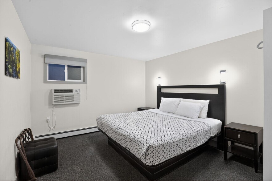 More Photos Of 220 Midland Ave, Basalt Hotel For Sale