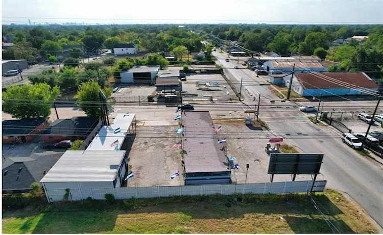 More Photos Of 1602 Collingsworth, Houston Land For Lease
