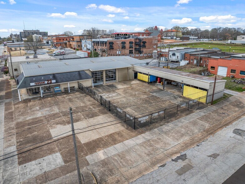 More Photos Of 333 E College St, Florence General Retail For Sale