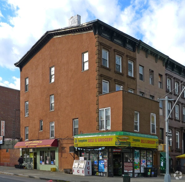 More Photos Of 597 Greene Ave, Brooklyn Storefront Retail Residential For Lease