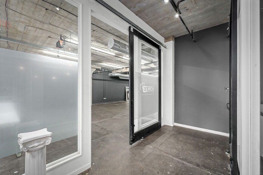 More Photos Of 511 N Garrison Ave, Saint Louis Office For Lease