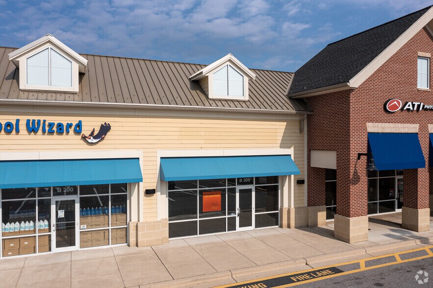 More Photos Of 3-15 Lee Airpark Dr, Edgewater Unknown For Sale