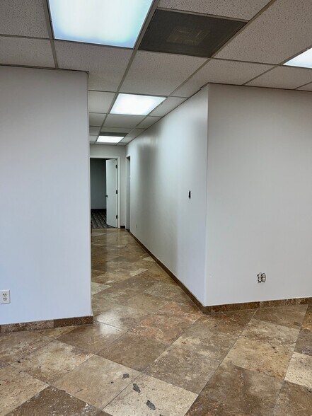 More Photos Of 1006 W Adams St, Phoenix Medical For Lease