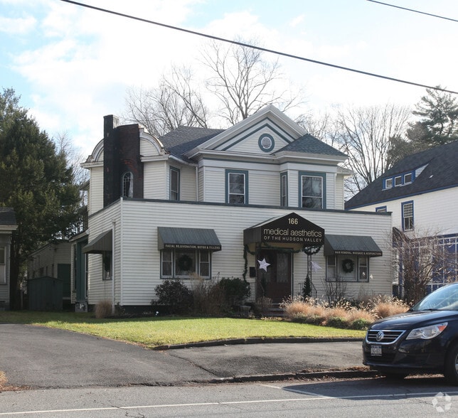 More Photos Of 166 Albany Ave, Kingston Medical For Lease