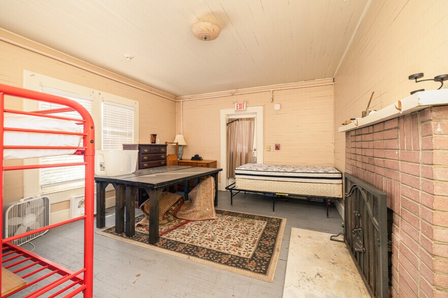 More Photos Of 336 Highway 9 S, Dawsonville Office Residential For Sale