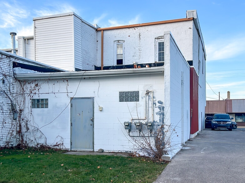 More Photos Of 718 E Mount Morris Rd, Mount Morris Storefront Retail Residential For Sale