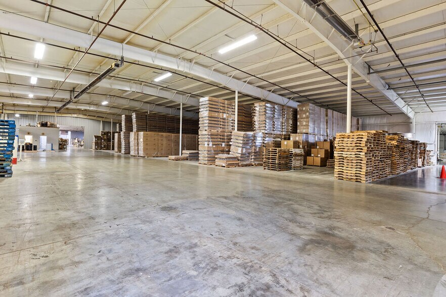 More Photos Of 2000 Ashley Rd, Morris Manufacturing For Lease