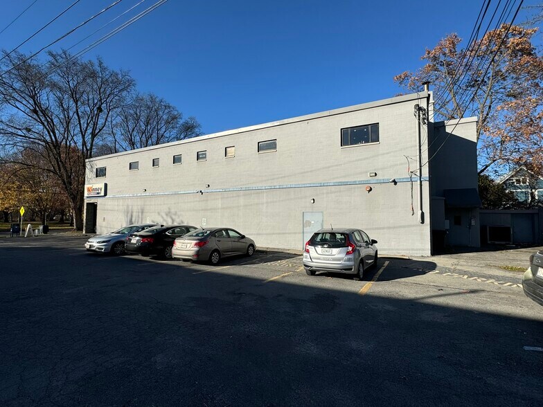 More Photos Of 511-513 N Cayuga St, Ithaca Flex For Sale