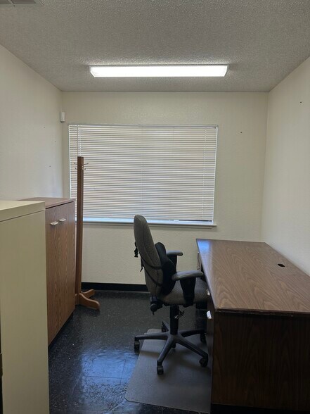 More Photos Of 17151 Main St, Hesperia Medical For Lease