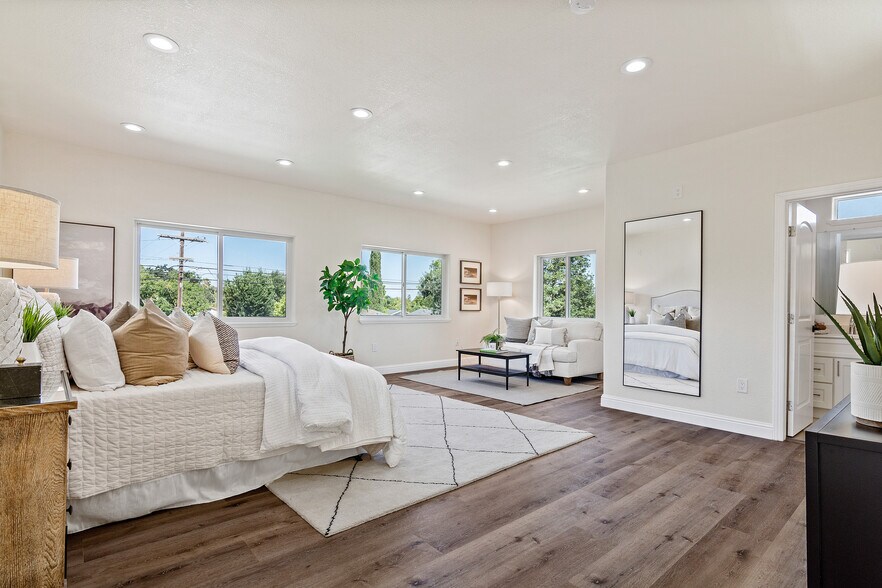More Photos Of 1006 Court Ln, Concord Apartments For Sale