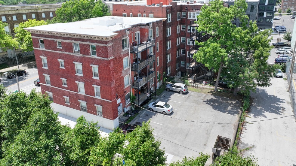 More Photos Of 1114 E Armour Blvd, Kansas City Apartments For Sale