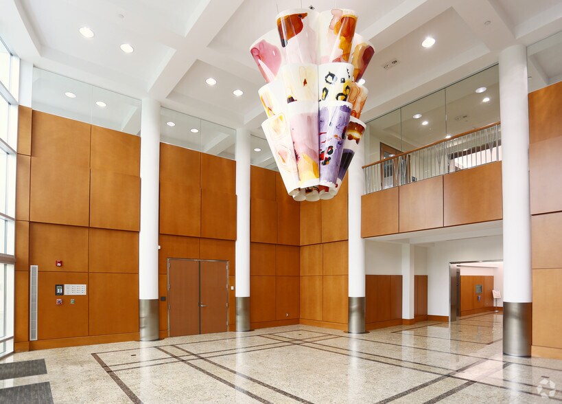 More Photos Of 3600 Arco Corporate Dr, Charlotte Office Residential For Lease