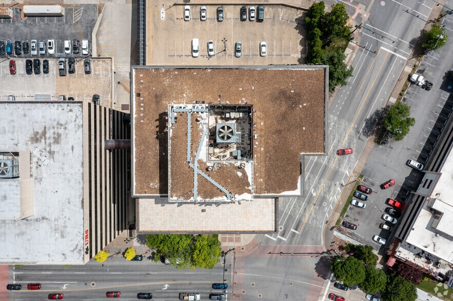 More Photos Of 200 W Martin Luther King Blvd, Chattanooga Office For Lease