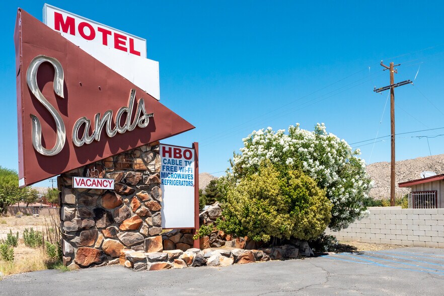 More Photos Of 55446 29 Palms Hwy, Yucca Valley Hotel For Sale