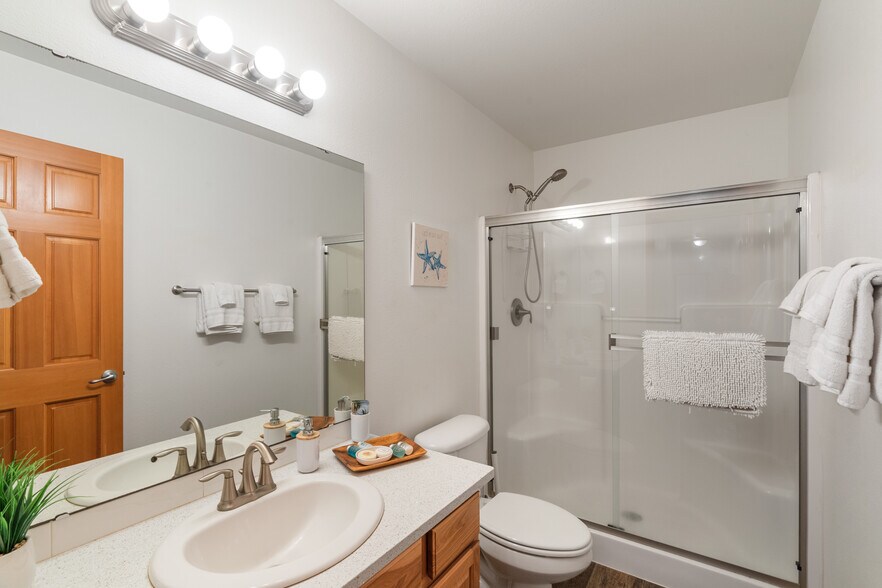 More Photos Of 1 S Arbor Rd, Aberdeen Winery Vineyard For Sale