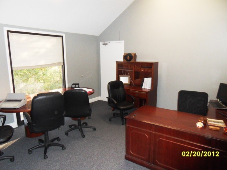 More Photos Of 3512 Godwin Ct, Mobile Medical For Sale