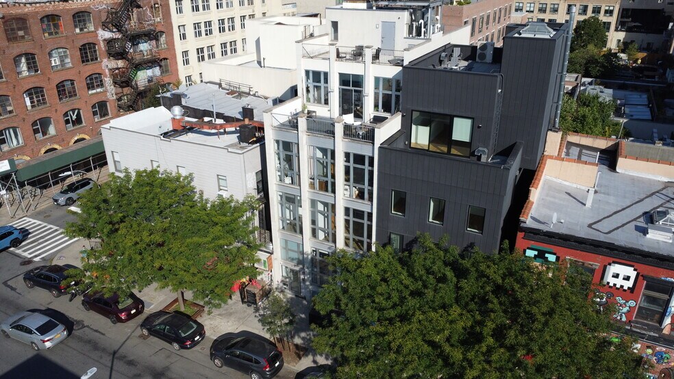 More Photos Of 161 Roebling St, Brooklyn Apartments For Sale