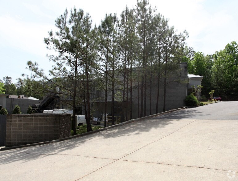 More Photos Of 2111 Parkway Office Cir, Hoover Office For Lease