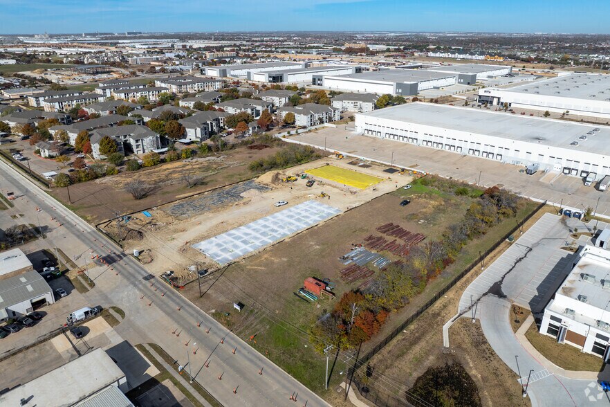 More Photos Of 4205 Glenview Dr, Haltom City Unknown For Lease