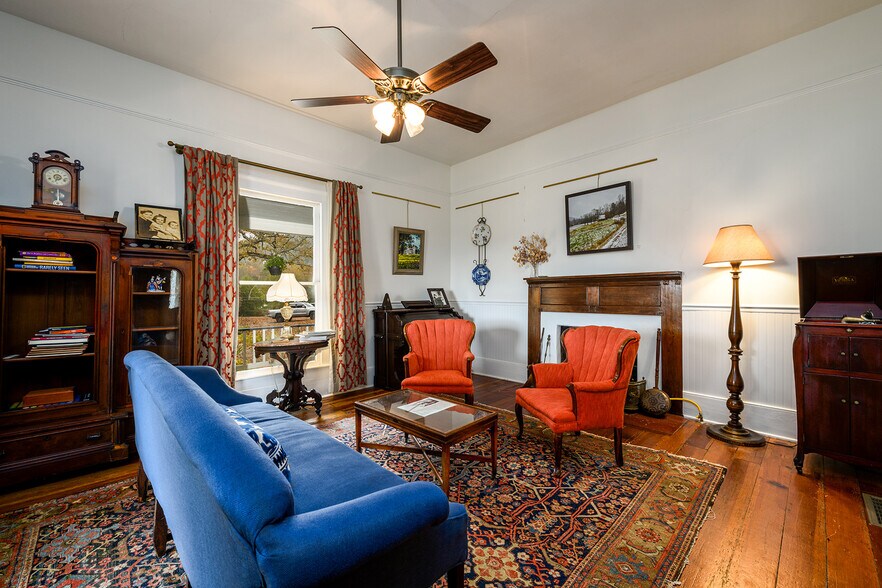 More Photos Of 1526 Highway 255 N, Sautee Nacoochee Hotel For Sale