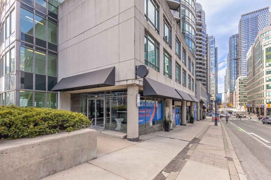 More Photos Of 12 Blue Jays Way, Toronto Apartments For Lease