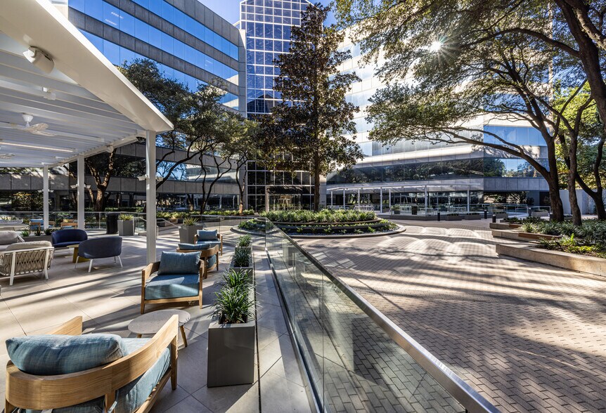 More Photos Of 1501-1507 Lyndon B Johnson Fwy, Dallas Unknown For Lease