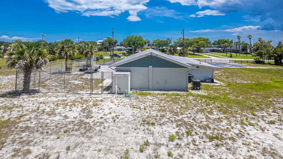 More Photos Of 9073 Heckscher Dr, Jacksonville Storefront Retail Office For Sale