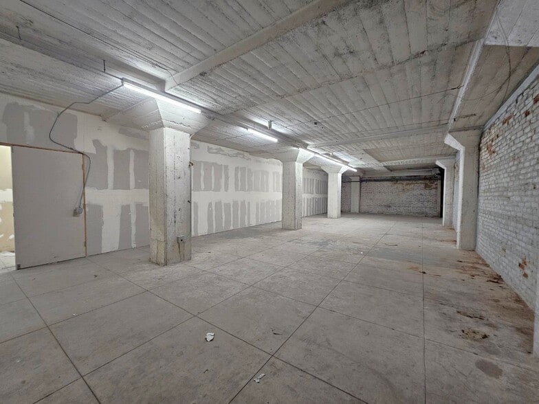 More Photos Of 415 S San Pedro St, Los Angeles Warehouse For Lease