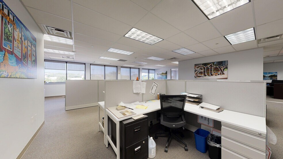 More Photos Of 3305 Steck Ave, Austin Loft Creative Space For Lease