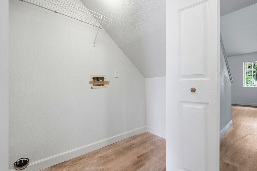 More Photos Of 2220 Chanticleer Ave, Santa Cruz Apartments For Sale