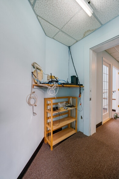 More Photos Of 2763 S Ridgewood Ave, South Daytona Office For Sale