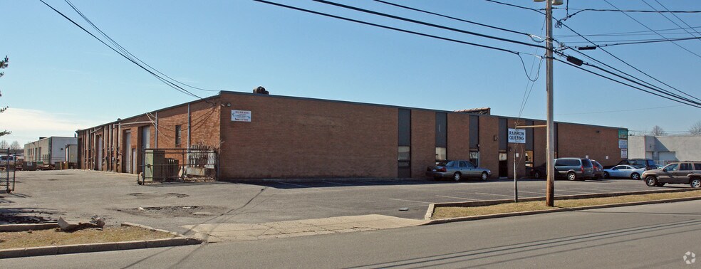 More Photos Of 194-204 N Fehr Way, Bay Shore Warehouse For Lease
