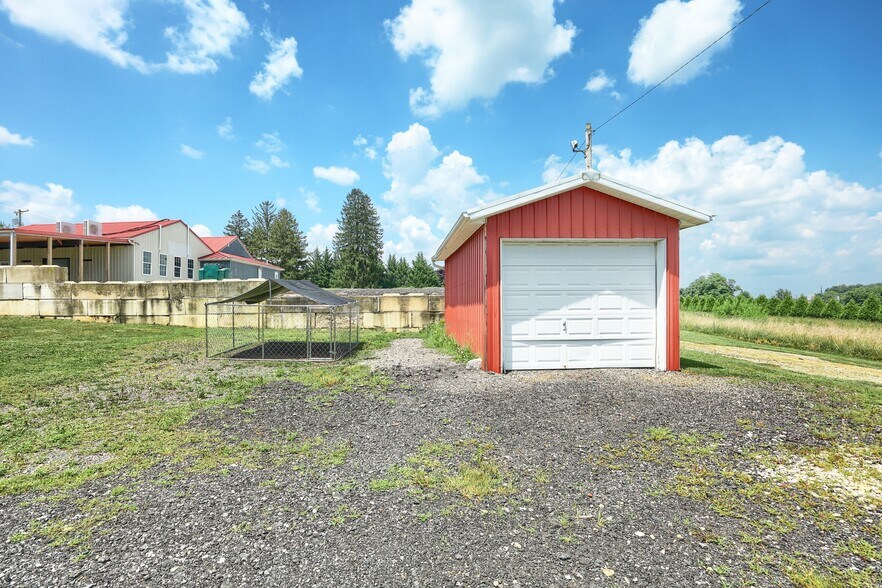 More Photos Of 21603 Middletown Rd, Freeland Freestanding For Sale