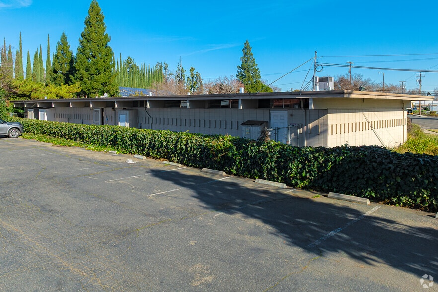More Photos Of 415 Alturas St, Yuba City Medical For Sale