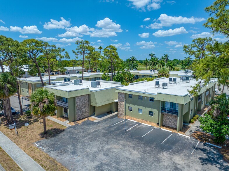 Primary Photo Of 1852 Golf View Ave, Fort Myers Apartments For Sale